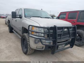  Salvage Chevrolet Silverado 2500