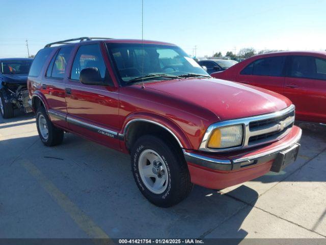  Salvage Chevrolet Blazer