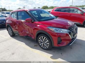  Salvage Nissan Kicks