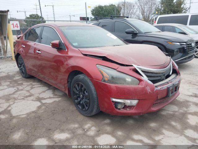  Salvage Nissan Altima