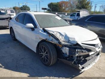  Salvage Toyota Camry