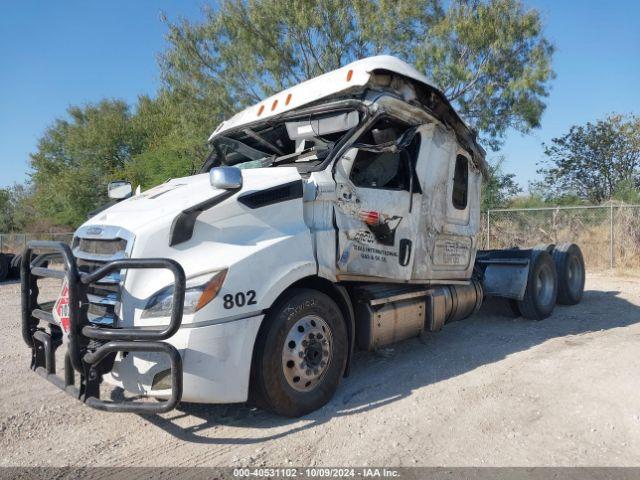  Salvage Freightliner New Cascadia 116