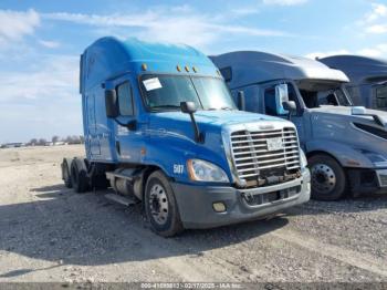  Salvage Freightliner Cascadia 125