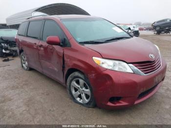  Salvage Toyota Sienna