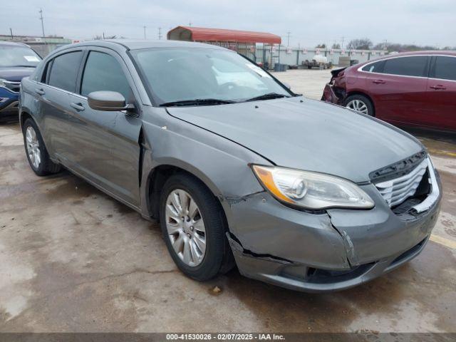  Salvage Chrysler 200