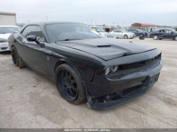  Salvage Dodge Challenger