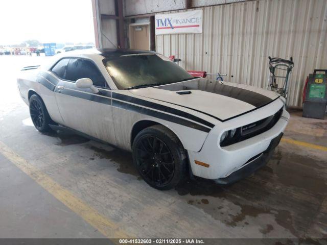  Salvage Dodge Challenger