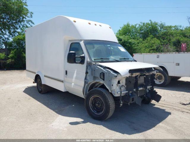  Salvage Ford E-350
