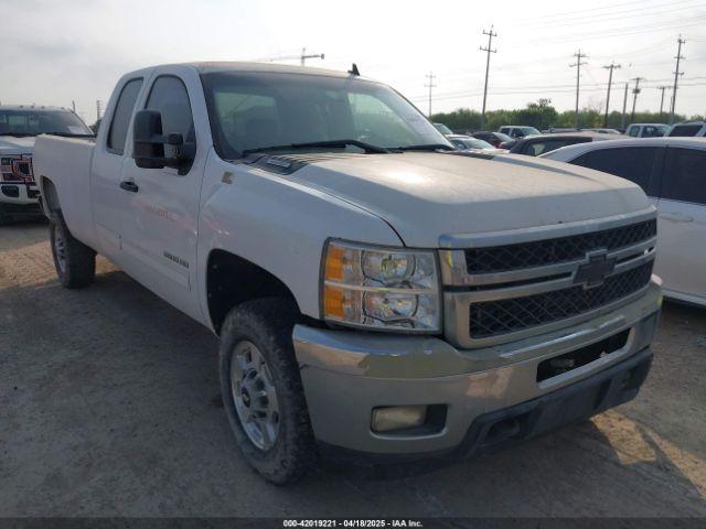  Salvage Chevrolet Silverado 2500