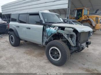  Salvage Ford Bronco