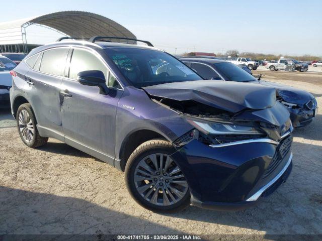  Salvage Toyota Venza