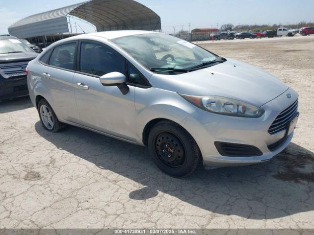  Salvage Ford Fiesta