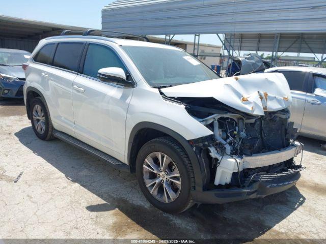  Salvage Toyota Highlander