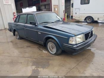 Salvage Volvo 244