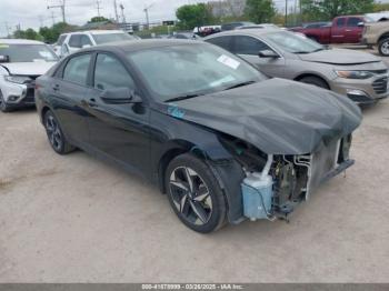  Salvage Hyundai ELANTRA