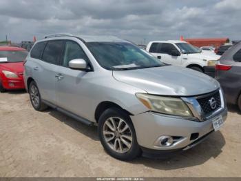  Salvage Nissan Pathfinder