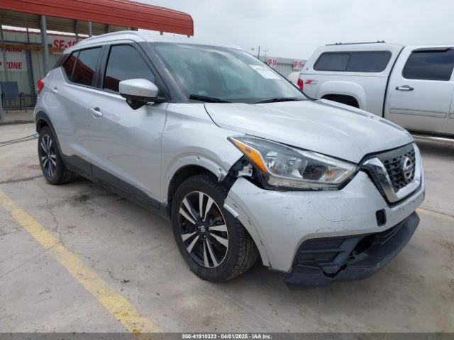  Salvage Nissan Kicks