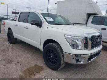  Salvage Nissan Titan