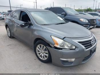  Salvage Nissan Altima