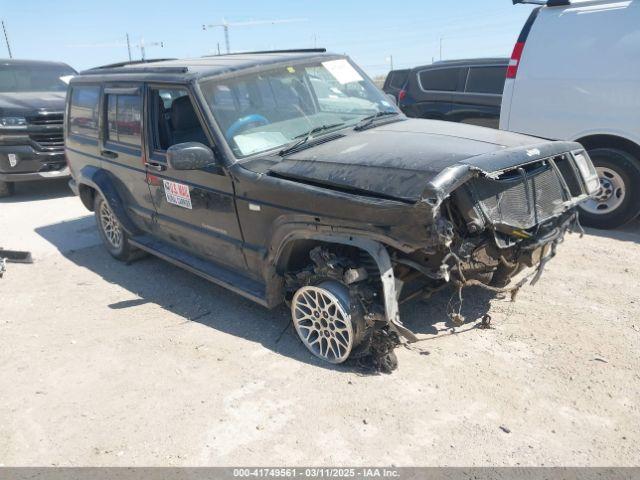  Salvage Jeep Cherokee
