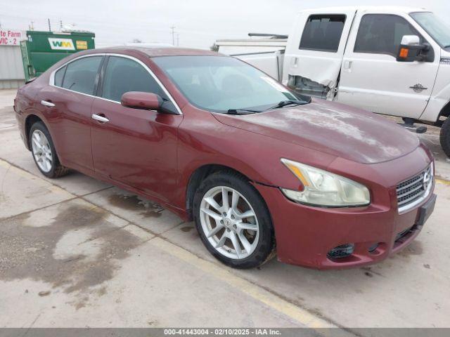  Salvage Nissan Maxima