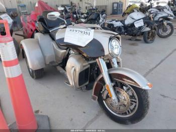  Salvage Harley-Davidson Flhtcutg