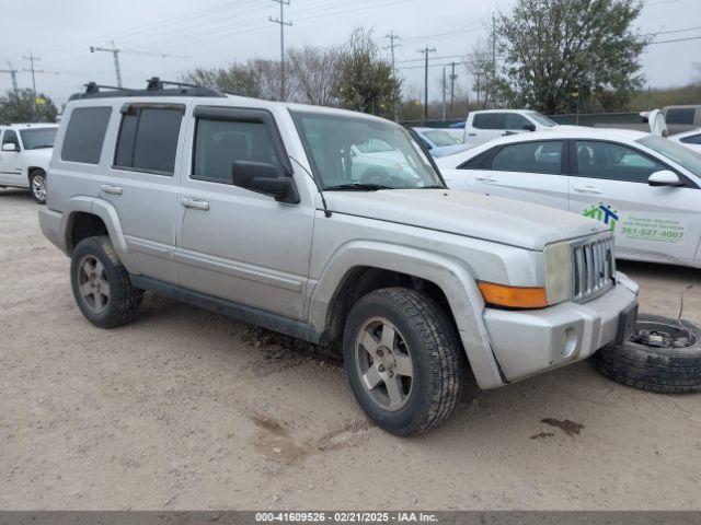  Salvage Jeep Commander