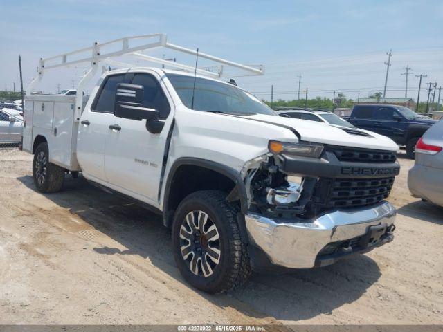  Salvage Chevrolet Silverado 2500