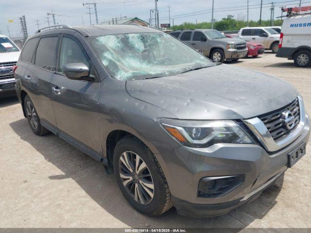  Salvage Nissan Pathfinder
