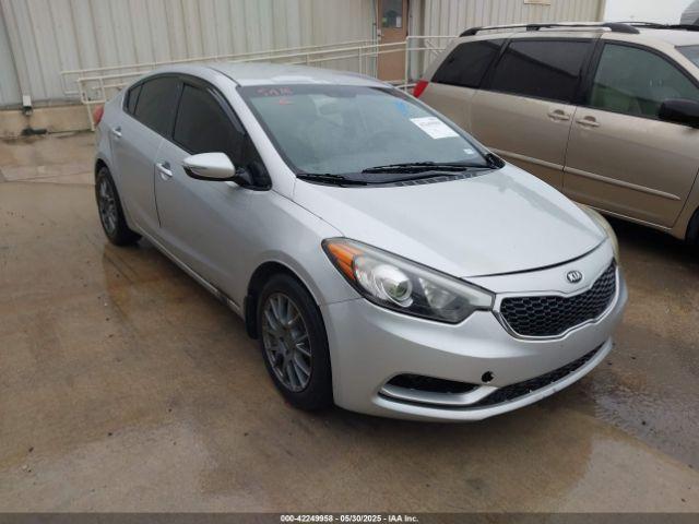  Salvage Kia Forte