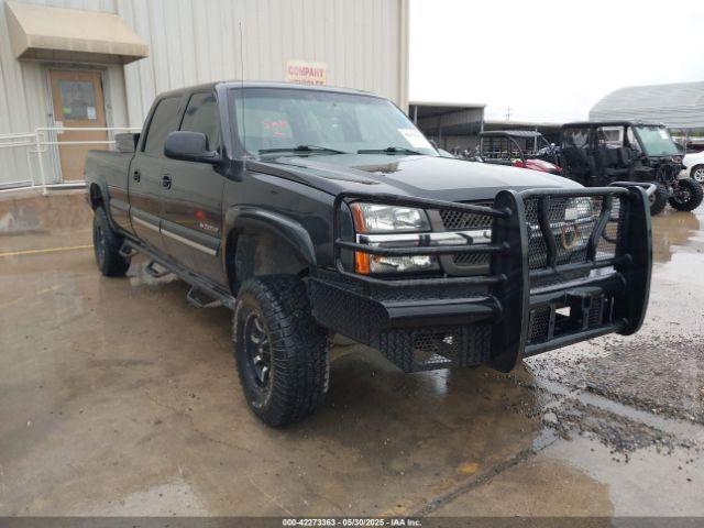  Salvage Chevrolet Silverado 2500