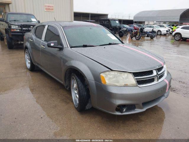  Salvage Dodge Avenger