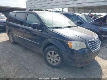  Salvage Chrysler Town & Country