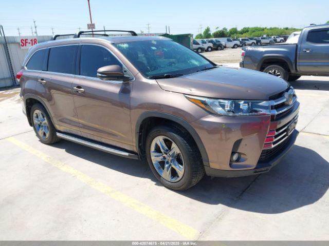  Salvage Toyota Highlander