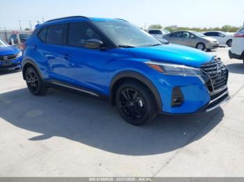  Salvage Nissan Kicks