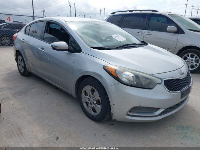  Salvage Kia Forte