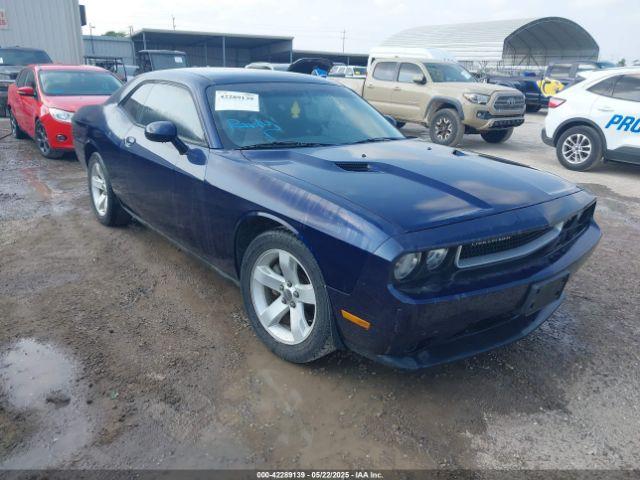  Salvage Dodge Challenger