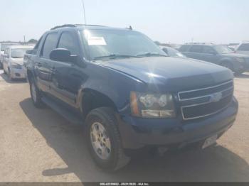  Salvage Chevrolet Avalanche 1500