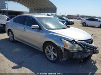  Salvage Nissan Altima