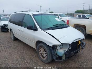  Salvage Chrysler Town & Country