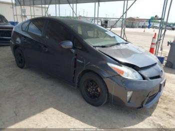  Salvage Toyota Prius
