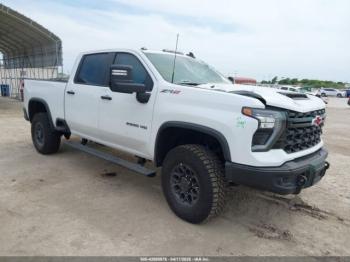  Salvage Chevrolet Silverado 2500