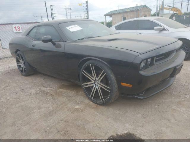  Salvage Dodge Challenger