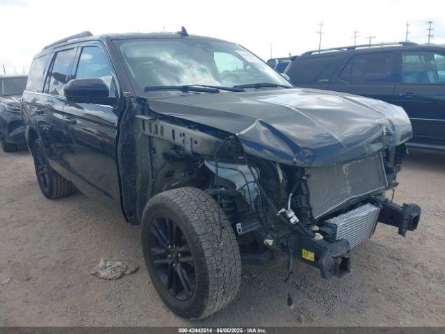  Salvage Ford Expedition