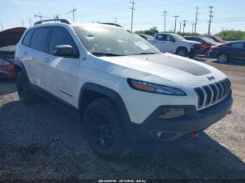  Salvage Jeep Cherokee