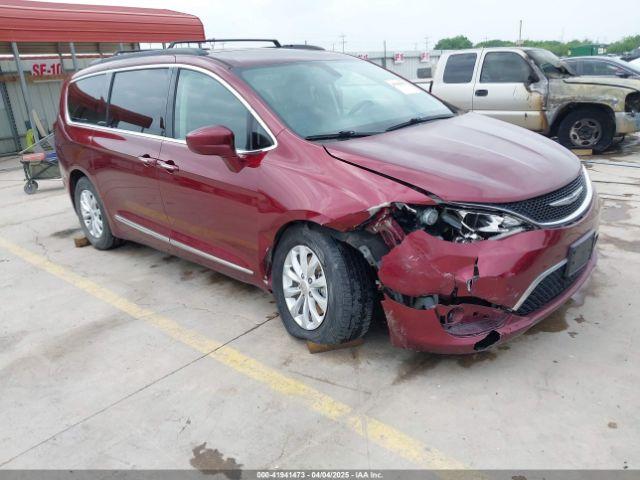  Salvage Chrysler Pacifica