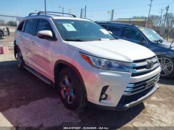  Salvage Toyota Highlander
