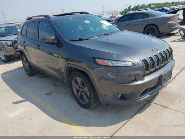  Salvage Jeep Cherokee