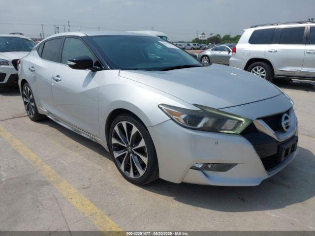  Salvage Nissan Maxima