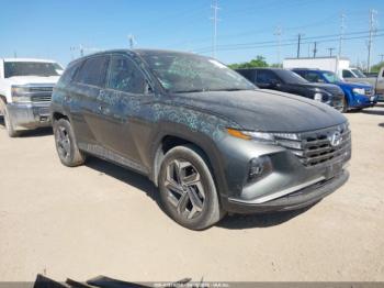  Salvage Hyundai TUCSON